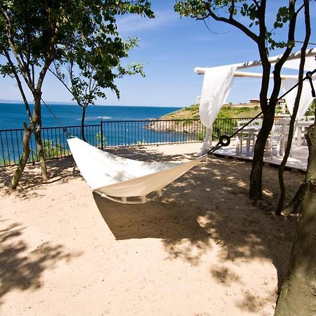 Paradise Bay Hotel 포마리 외부 사진