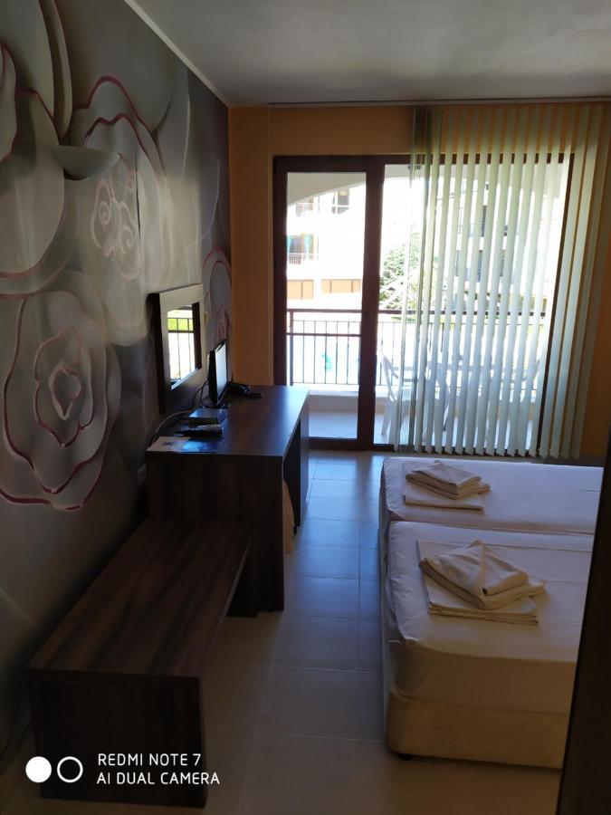 Paradise Bay Hotel 포마리 외부 사진