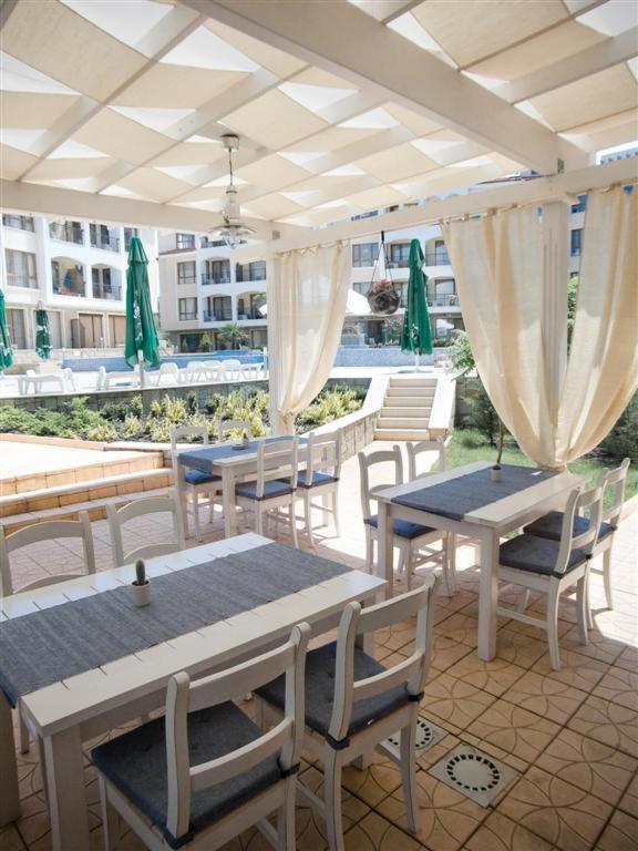 Paradise Bay Hotel 포마리 외부 사진