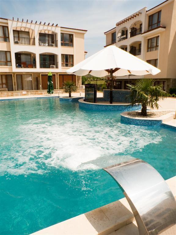 Paradise Bay Hotel 포마리 외부 사진