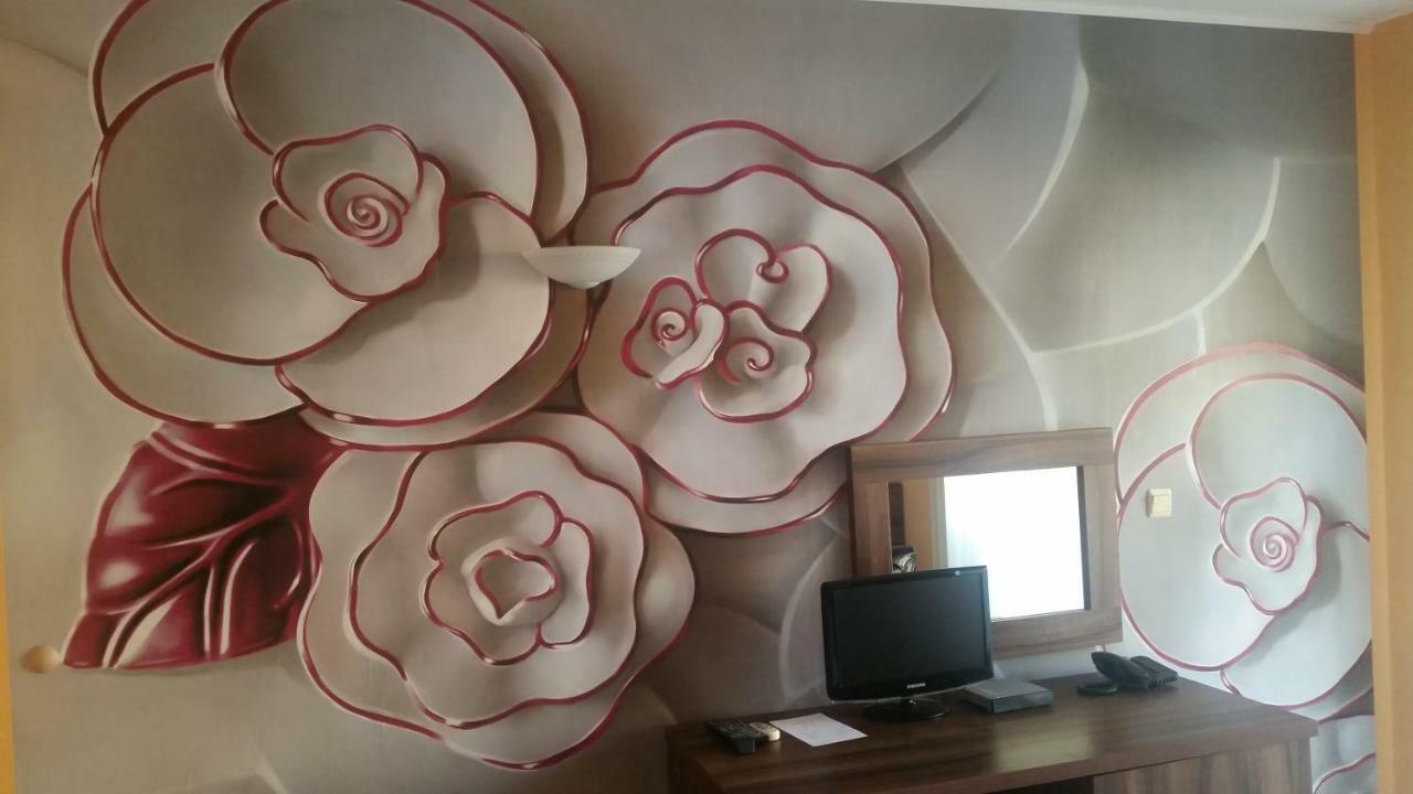 Paradise Bay Hotel 포마리 외부 사진