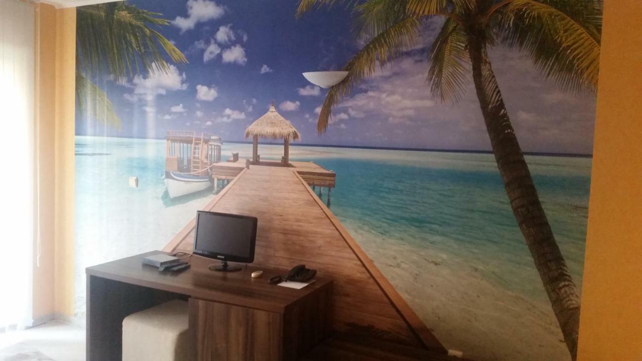 Paradise Bay Hotel 포마리 외부 사진