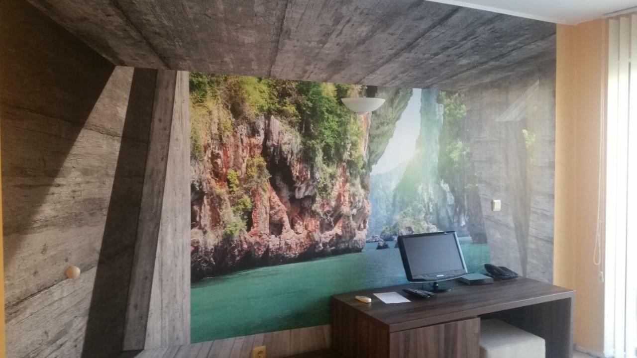 Paradise Bay Hotel 포마리 외부 사진